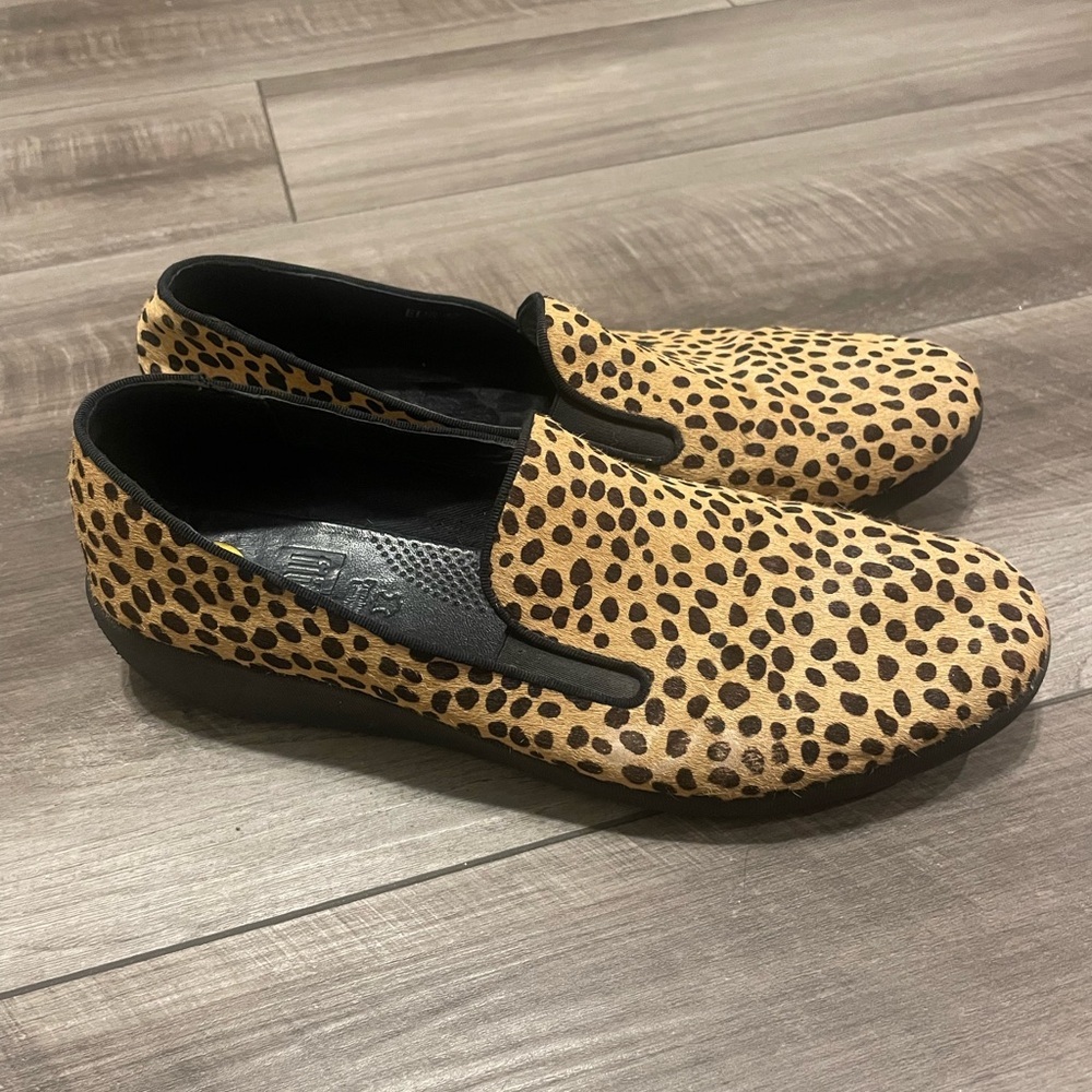 Fitflop Leather Leopard Print Slip-On Shoes Size Eur 42/9.5 US - Picture 3 of 9